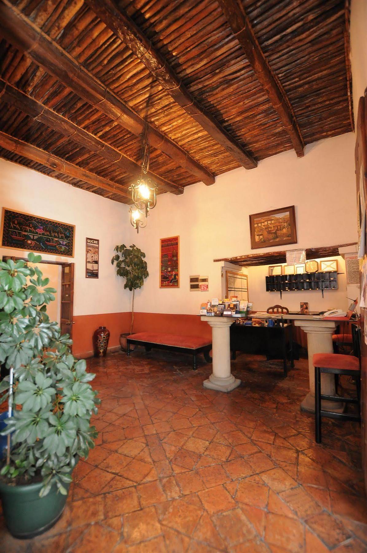 Hostal Recoleta Sur Sucre Exteriör bild