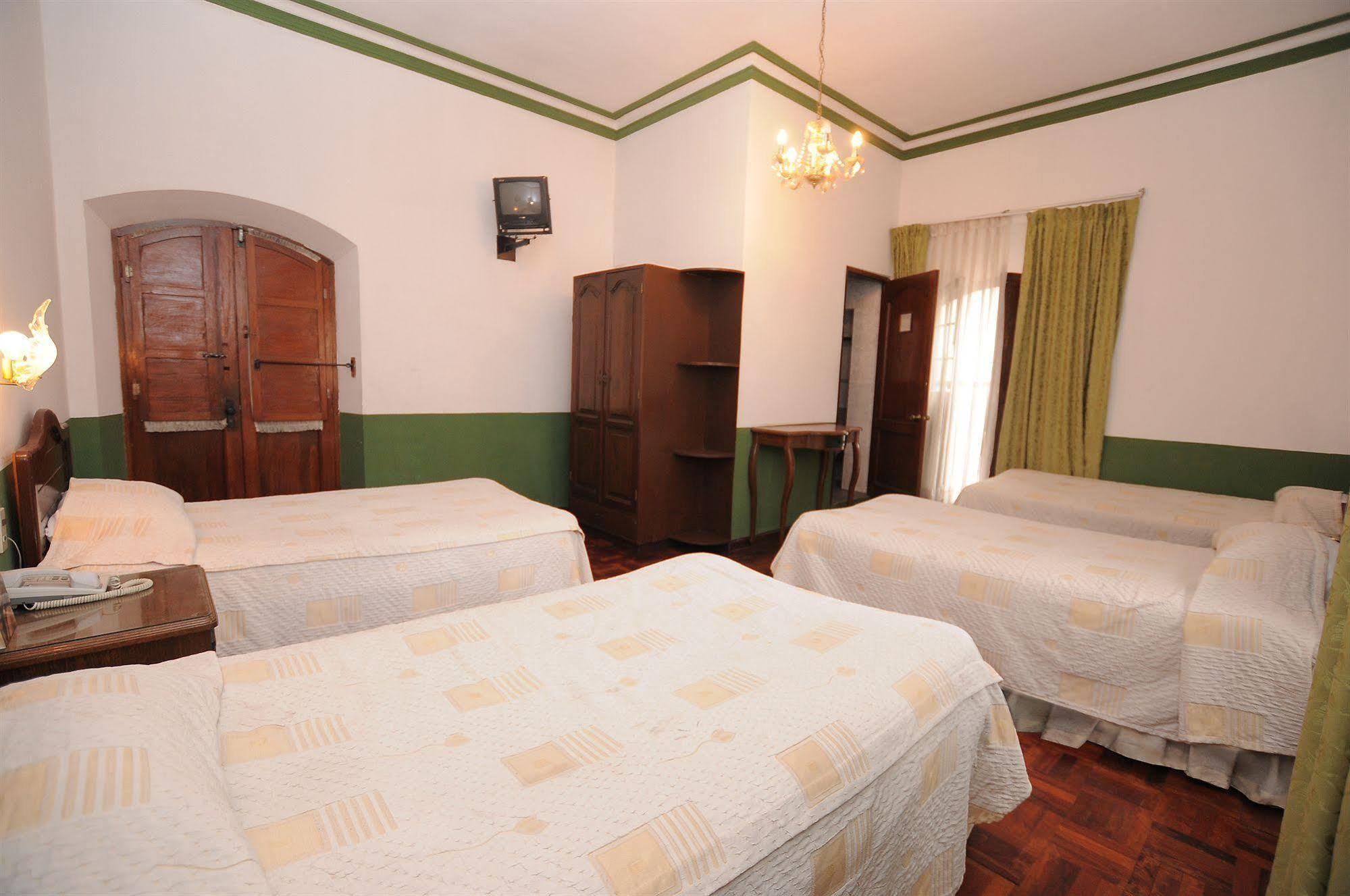 Hostal Recoleta Sur Sucre Exteriör bild