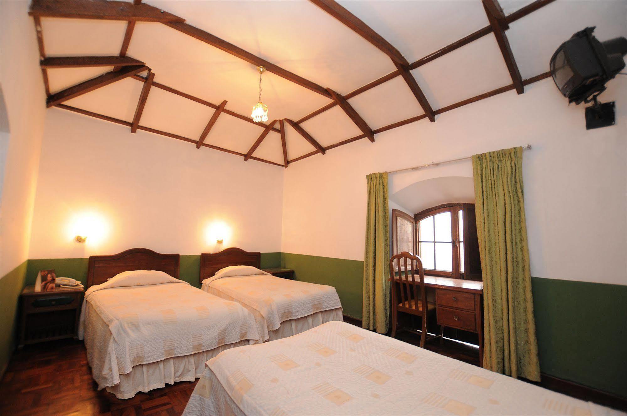 Hostal Recoleta Sur Sucre Exteriör bild