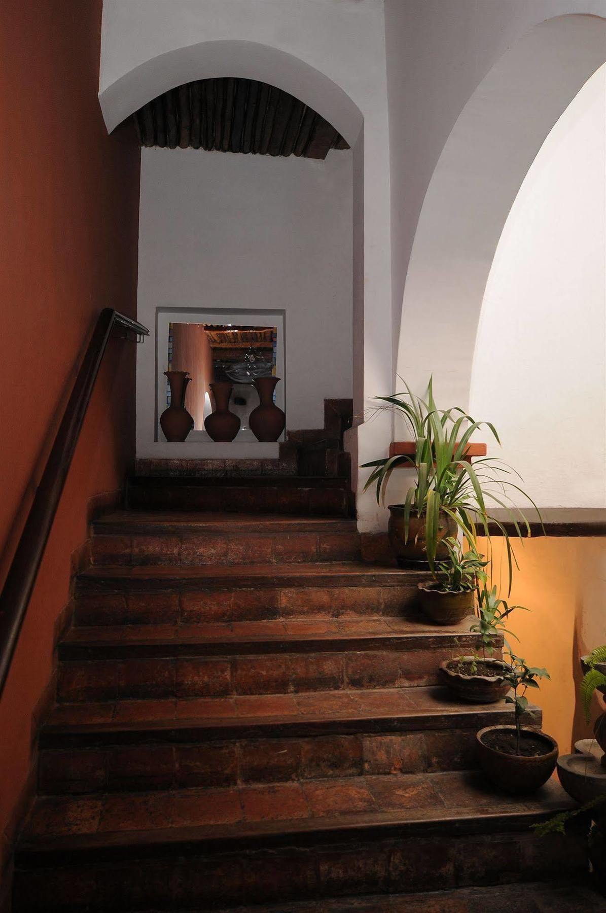 Hostal Recoleta Sur Sucre Exteriör bild